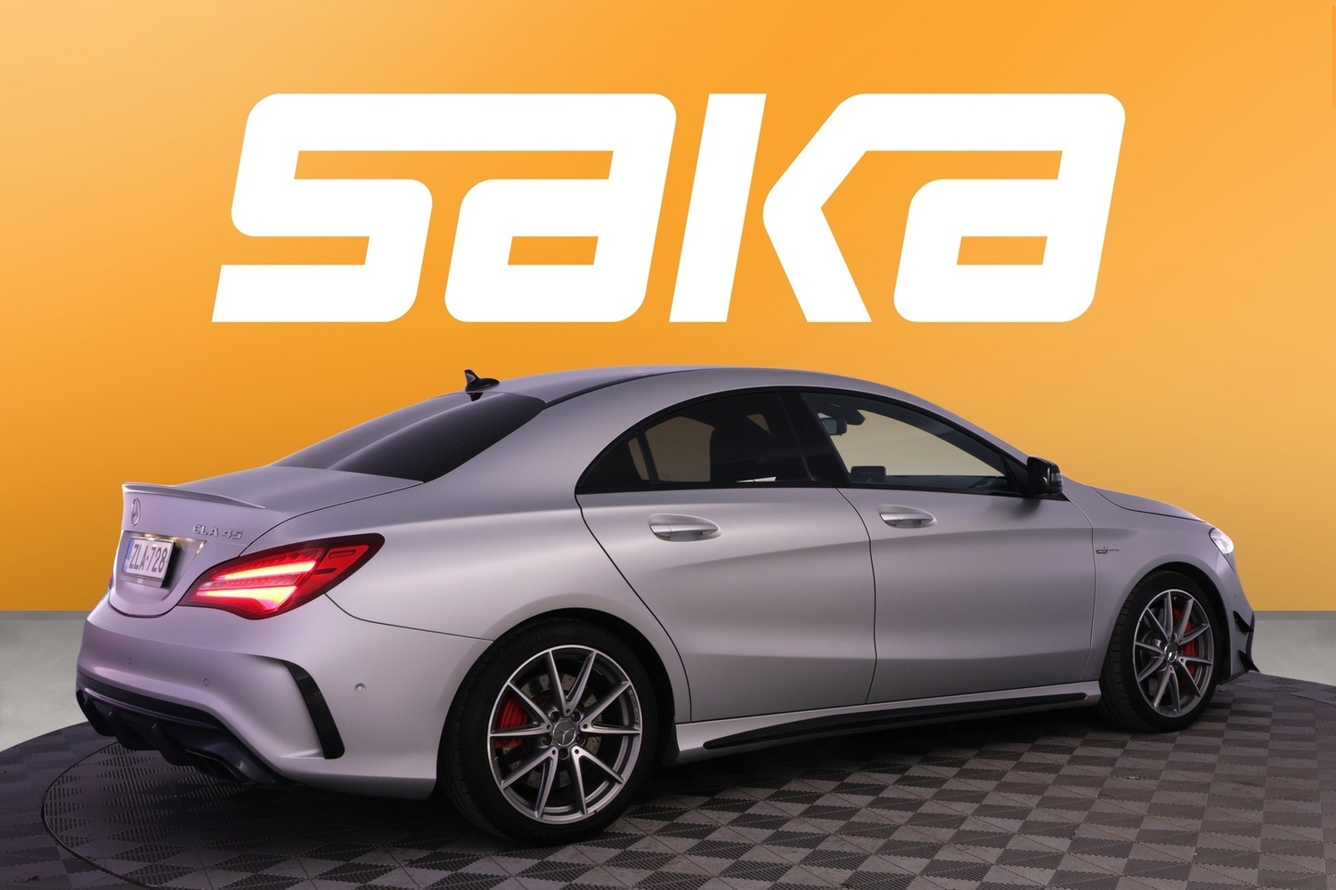 Mercedes-Benz CLA vaihtoauto