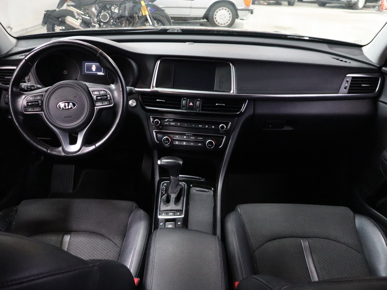 Kia Optima vaihtoauto