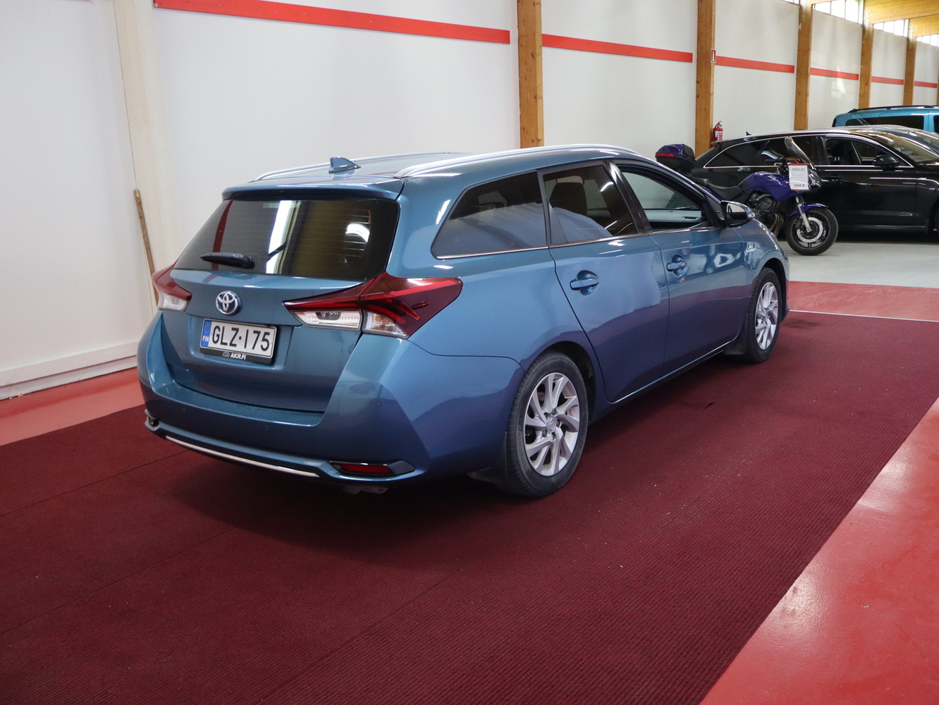 Toyota Auris vaihtoauto