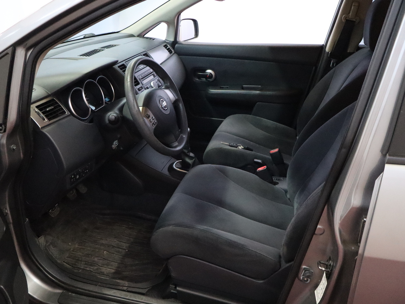 Nissan Tiida vaihtoauto