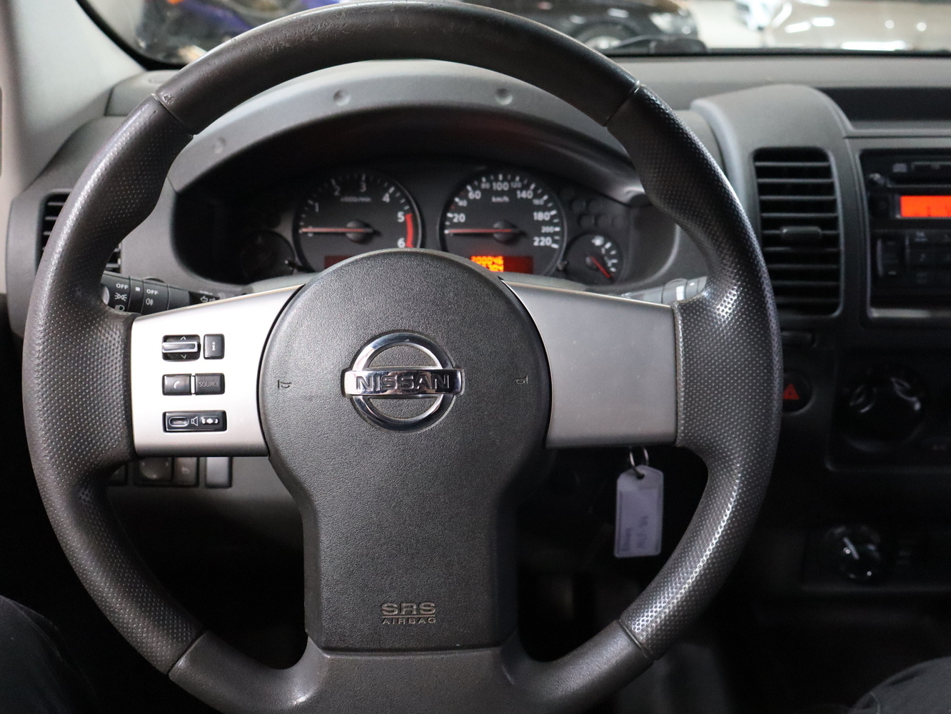 Nissan Navara vaihtoauto