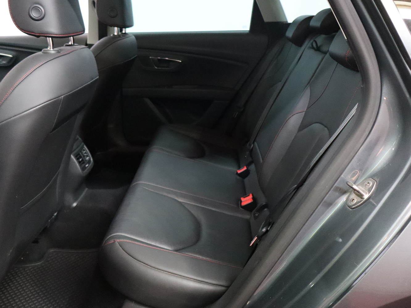 SEAT Leon ST vaihtoauto