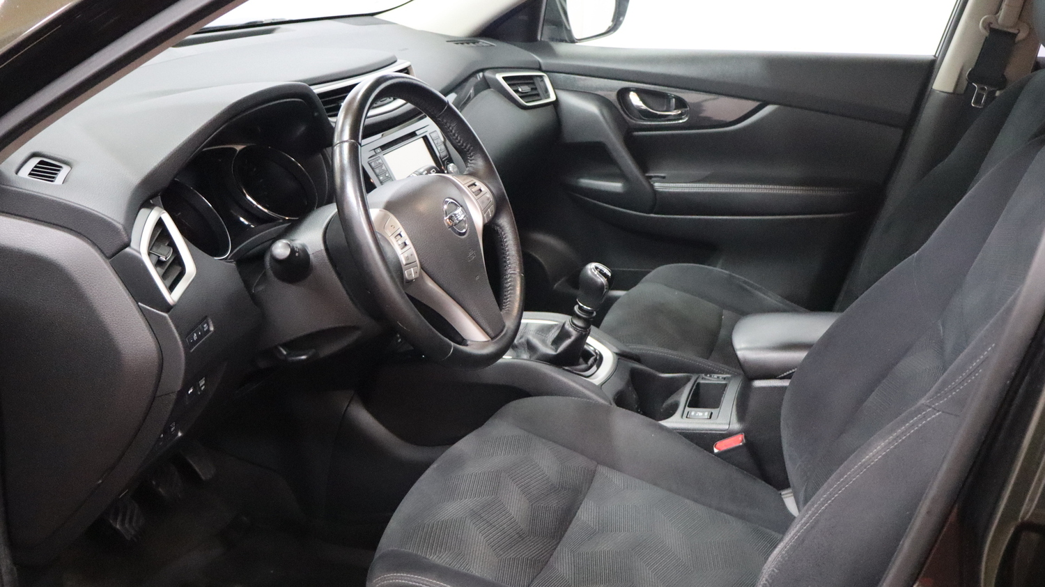 Nissan X-Trail vaihtoauto
