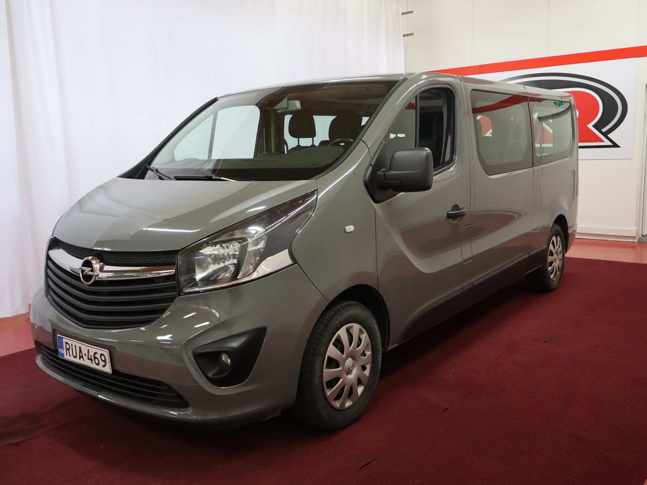 Opel Vivaro vaihtoauto