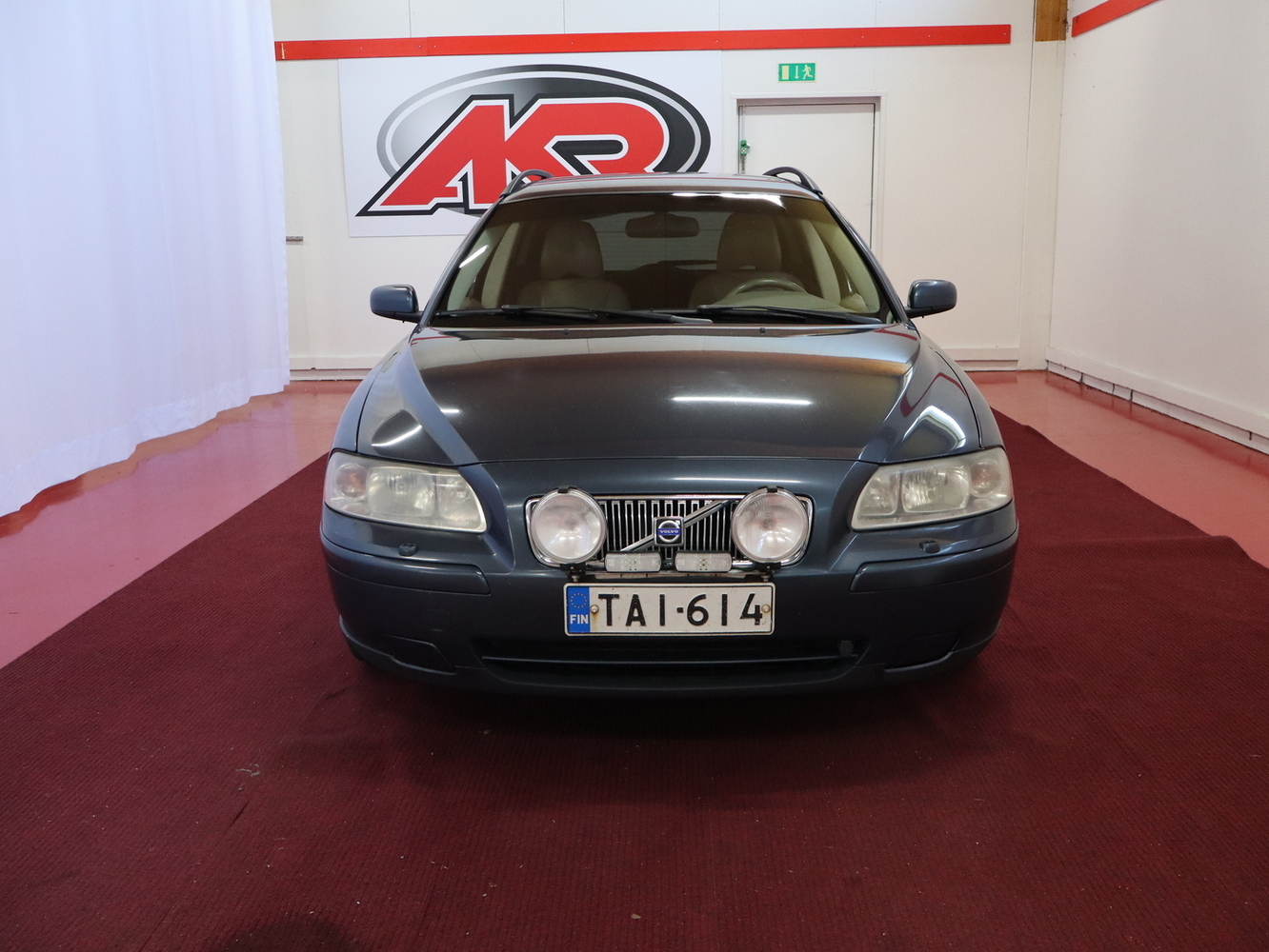 Volvo V70 vaihtoauto