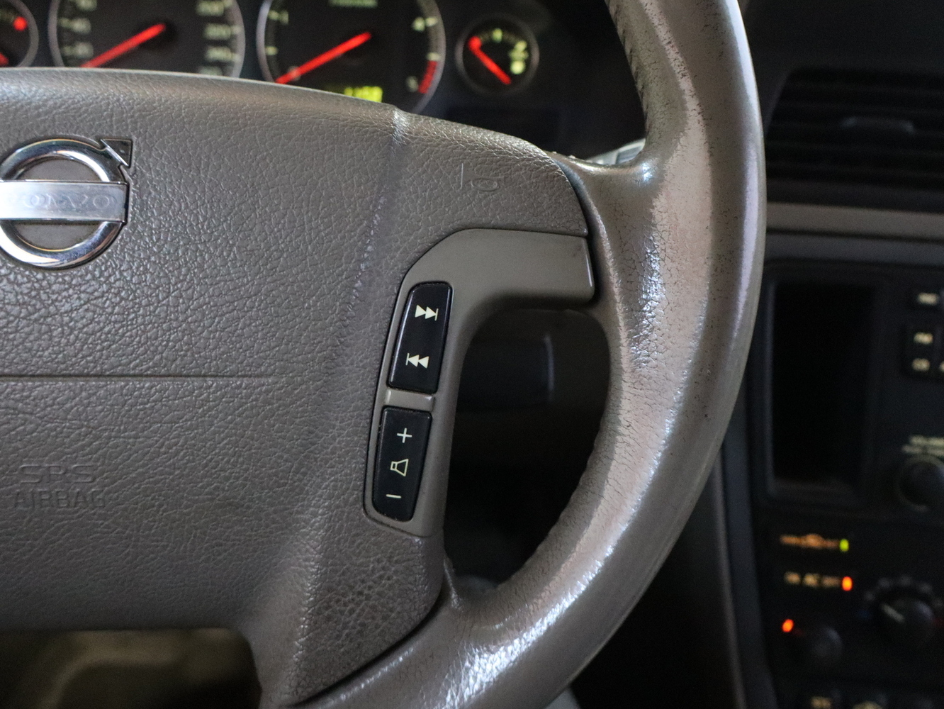 Volvo V70 vaihtoauto