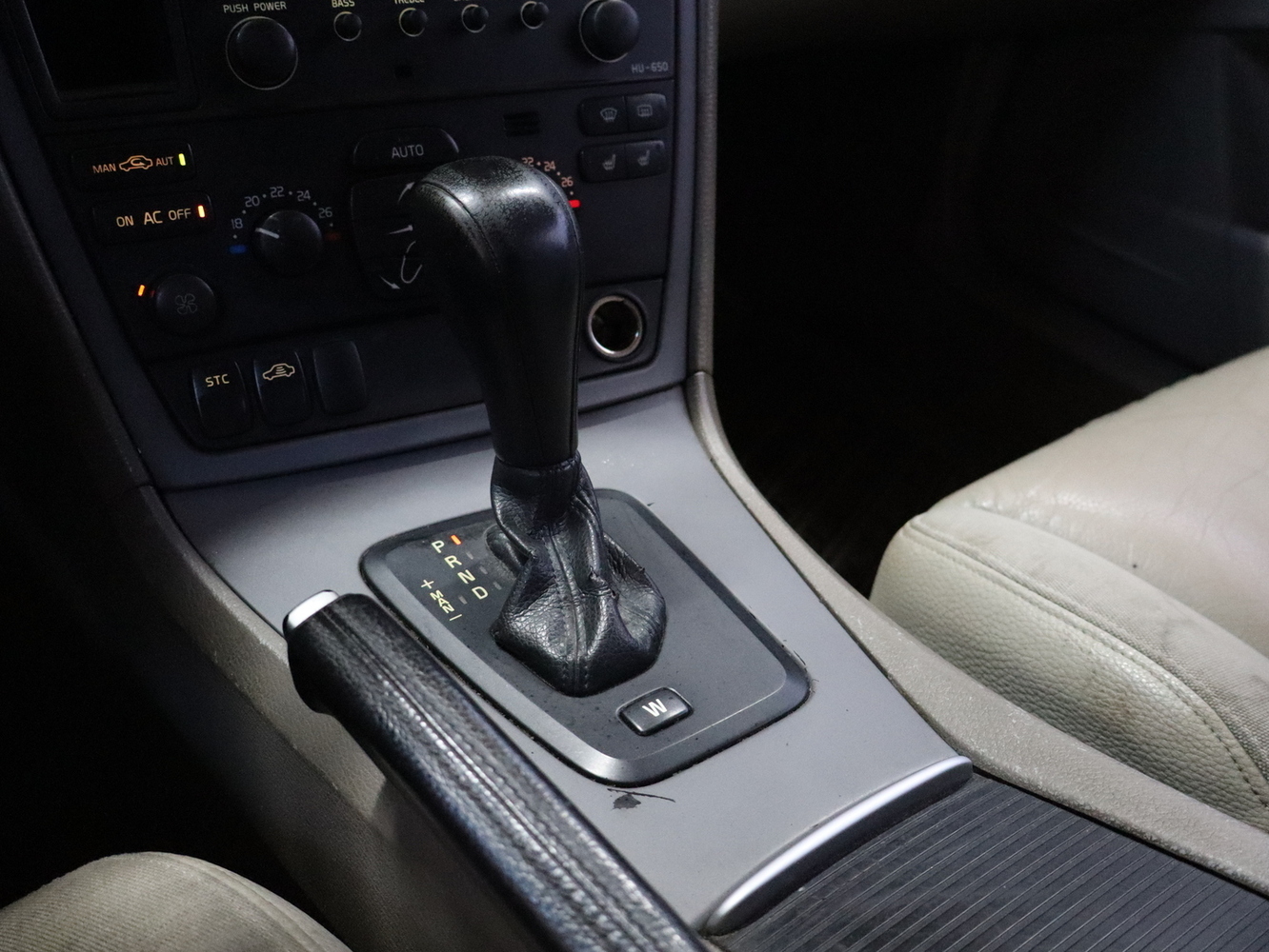 Volvo V70 vaihtoauto