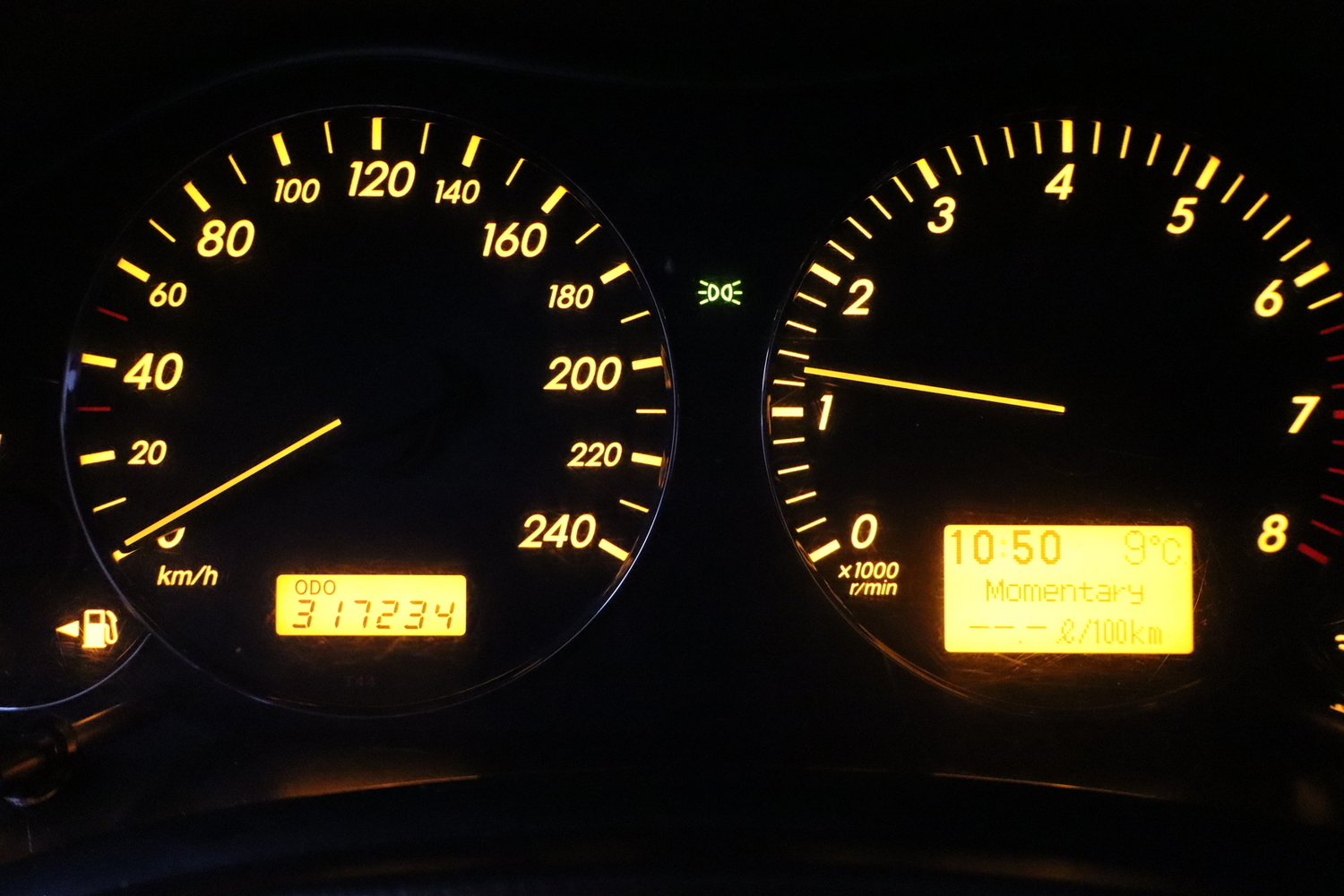 Toyota Avensis vaihtoauto