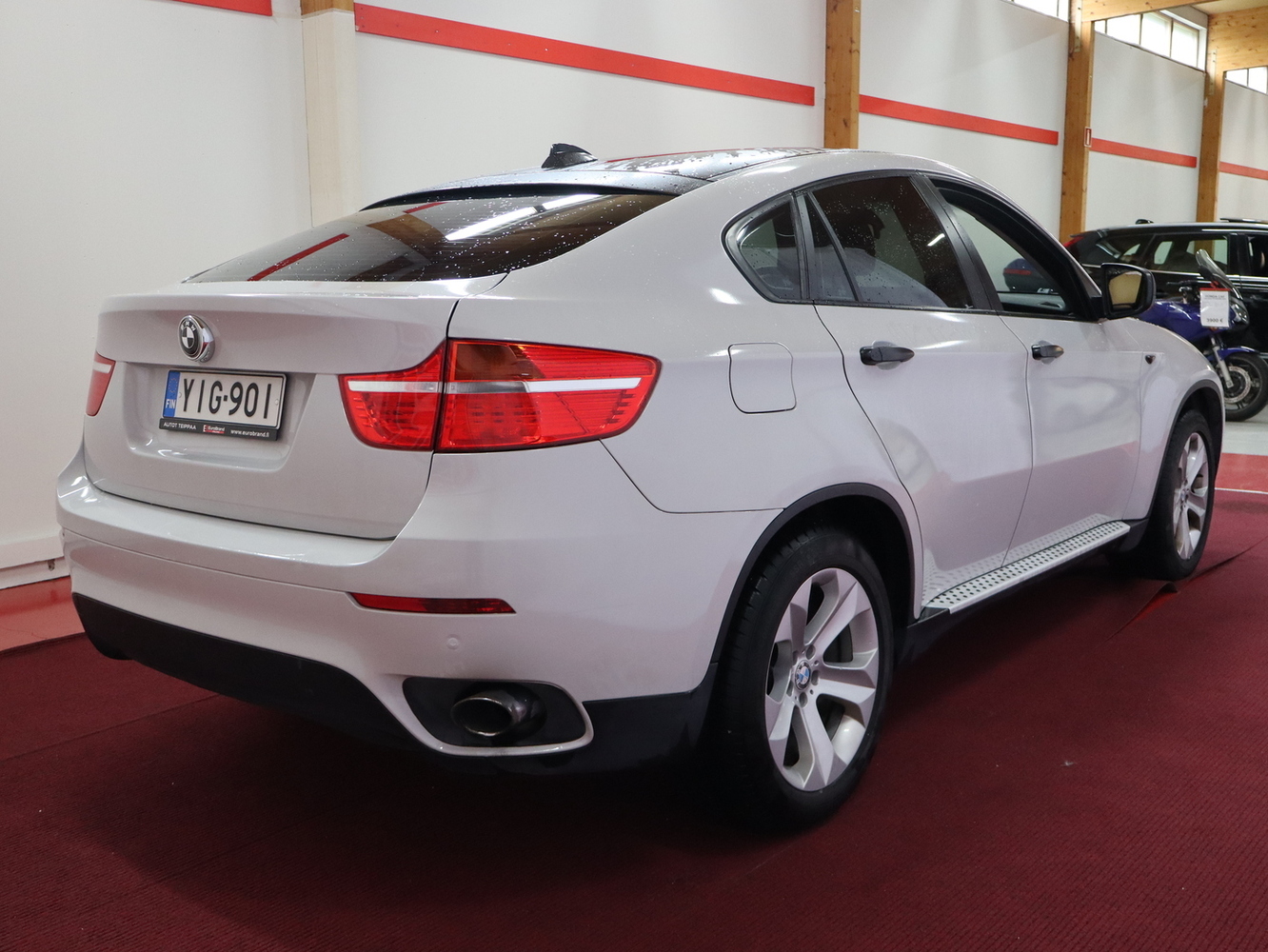 BMW X6 vaihtoauto