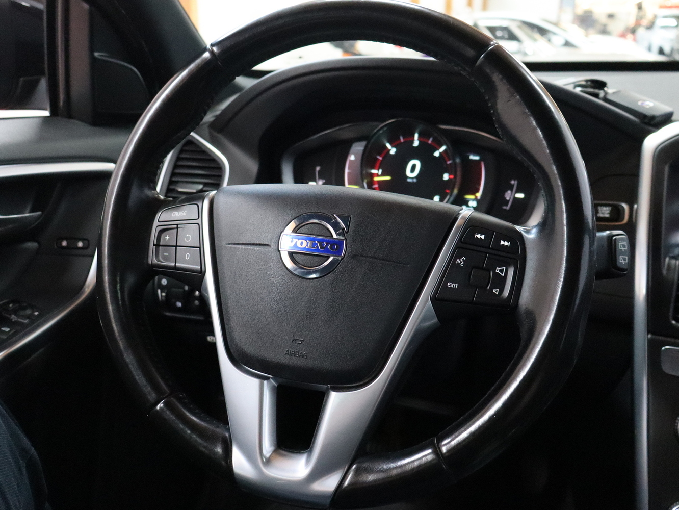 Volvo XC60 vaihtoauto