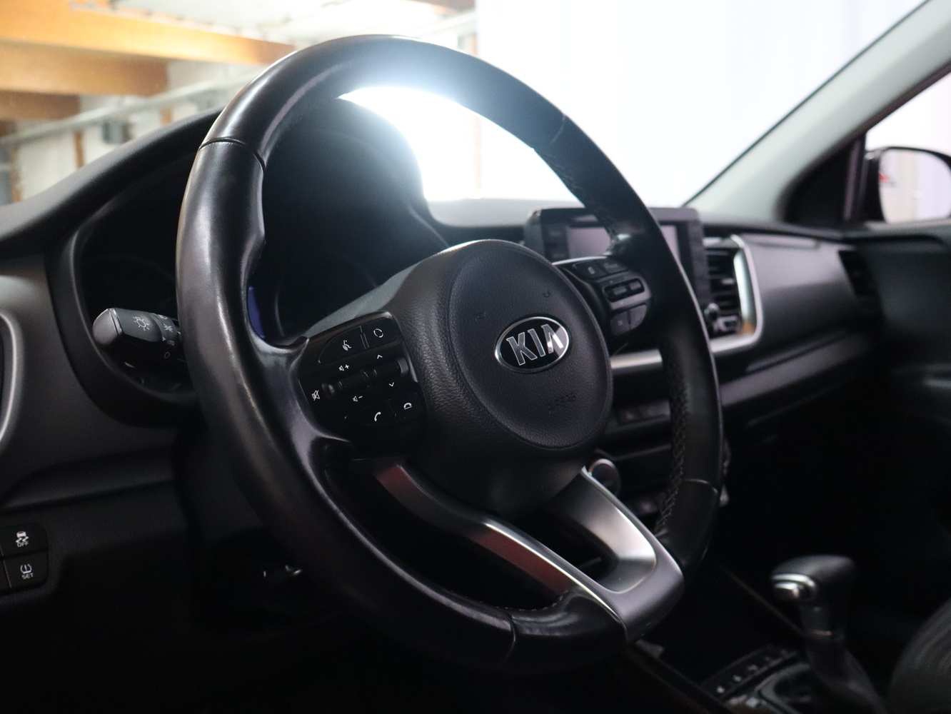 Kia Stonic vaihtoauto