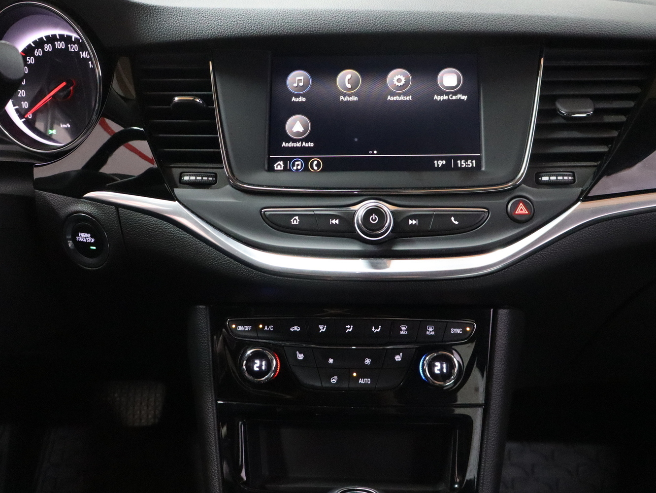 Opel Astra vaihtoauto
