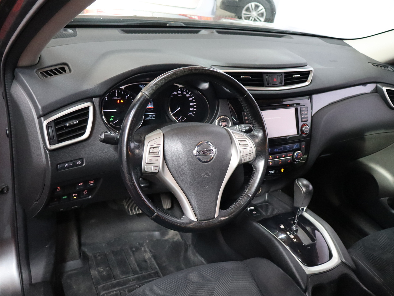 Nissan X-Trail vaihtoauto