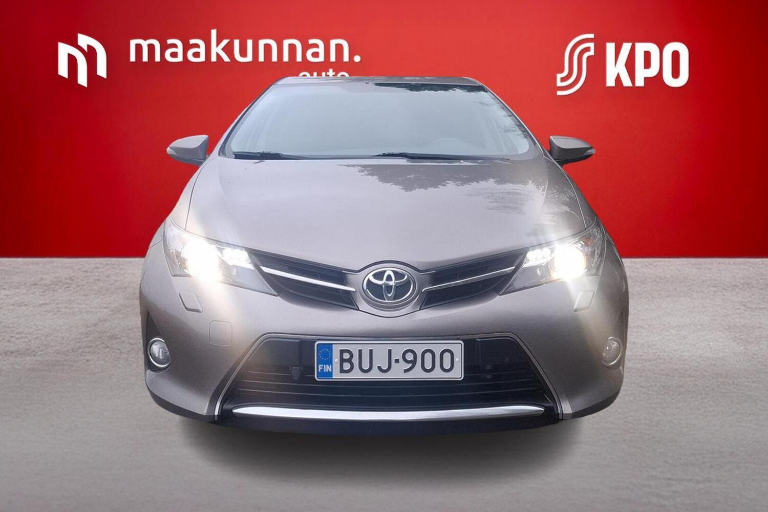 Toyota Auris vaihtoauto