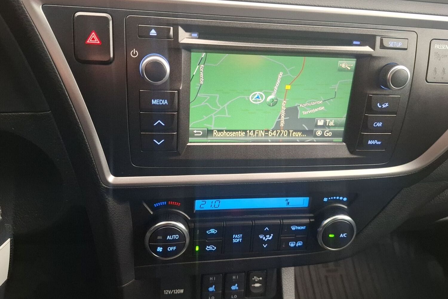 Toyota Auris vaihtoauto
