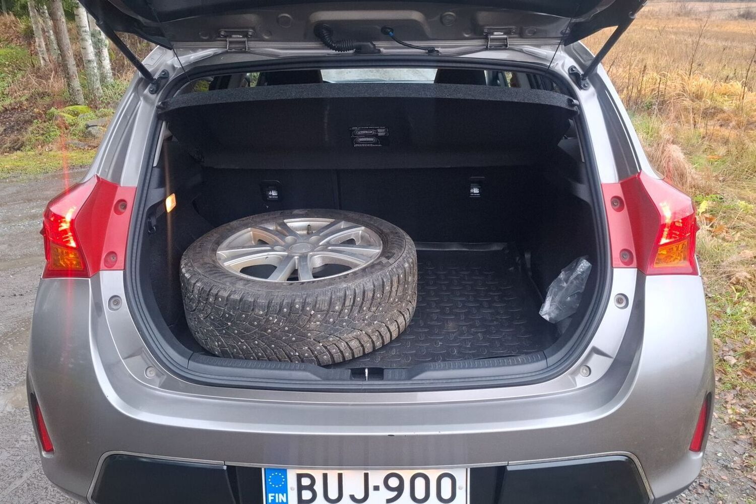 Toyota Auris vaihtoauto