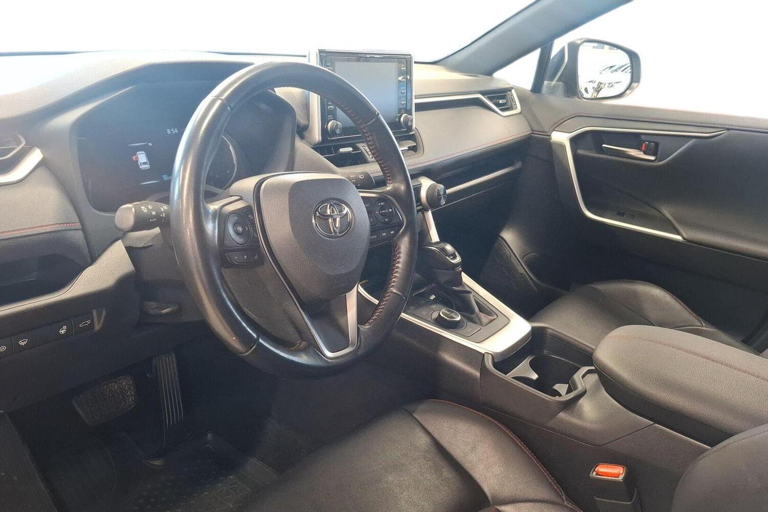 Toyota RAV4 vaihtoauto