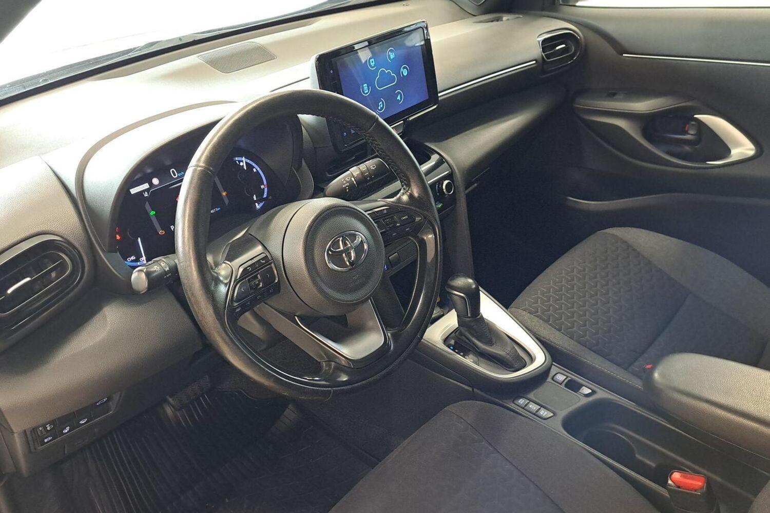 Toyota Yaris Cross vaihtoauto