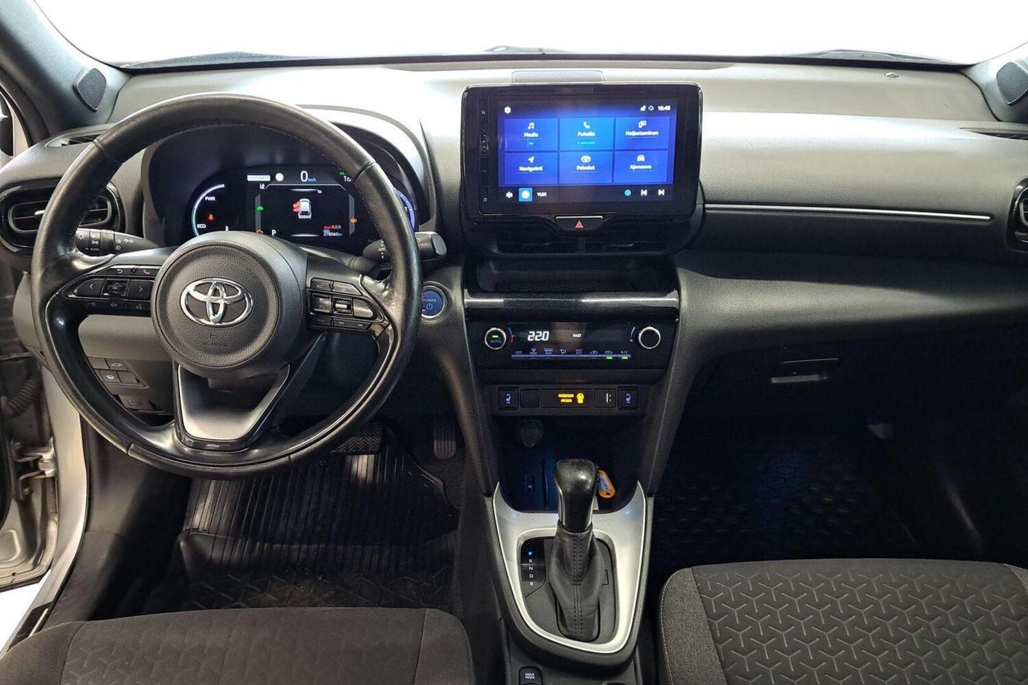 Toyota Yaris Cross vaihtoauto