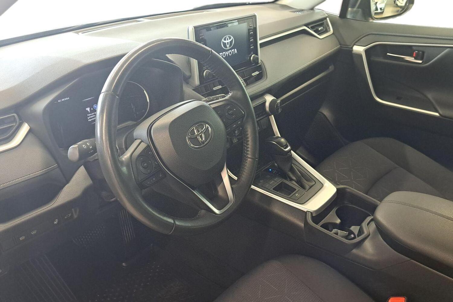Toyota RAV4 vaihtoauto