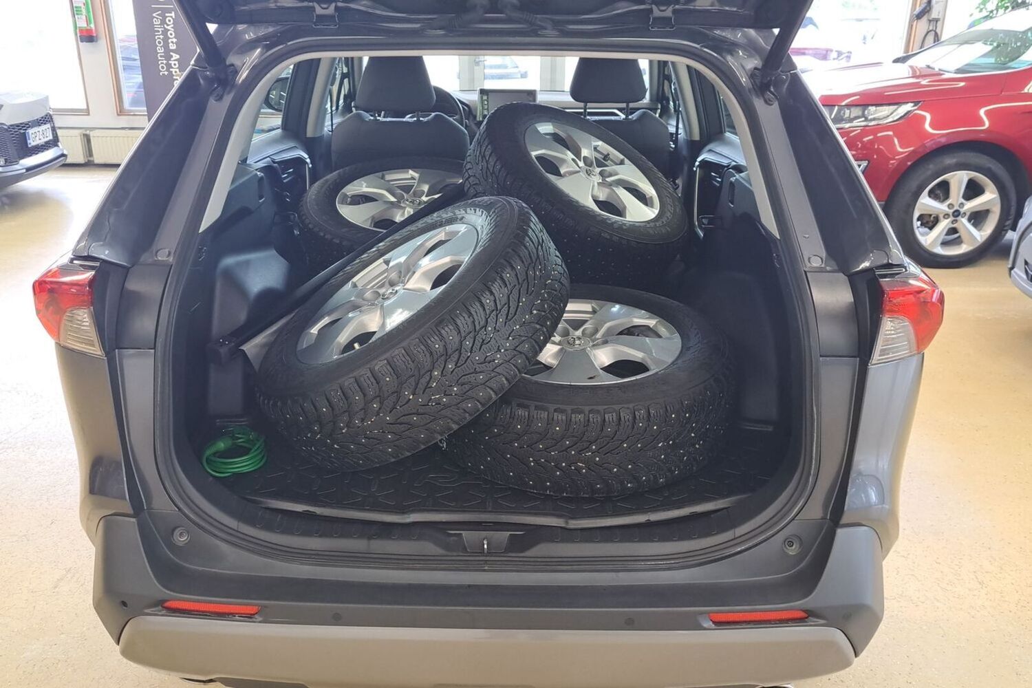 Toyota RAV4 vaihtoauto
