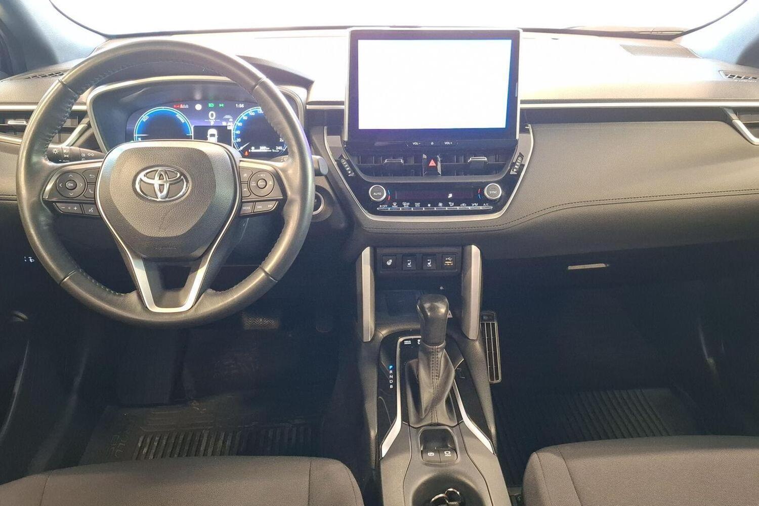 Toyota Corolla Cross vaihtoauto