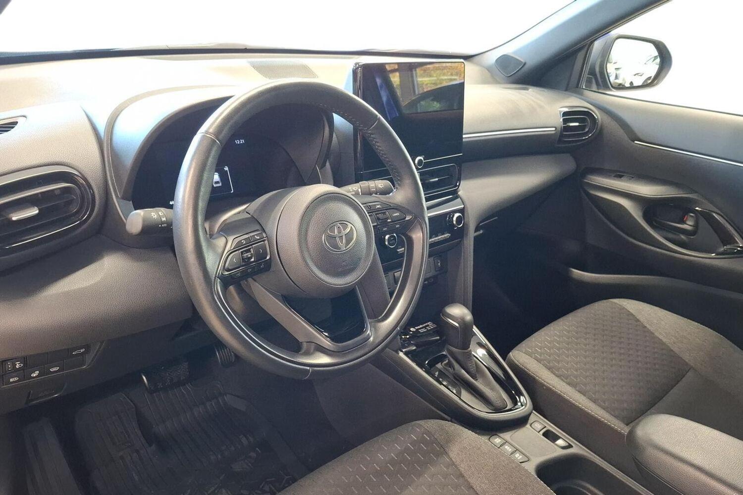 Toyota Yaris Cross vaihtoauto