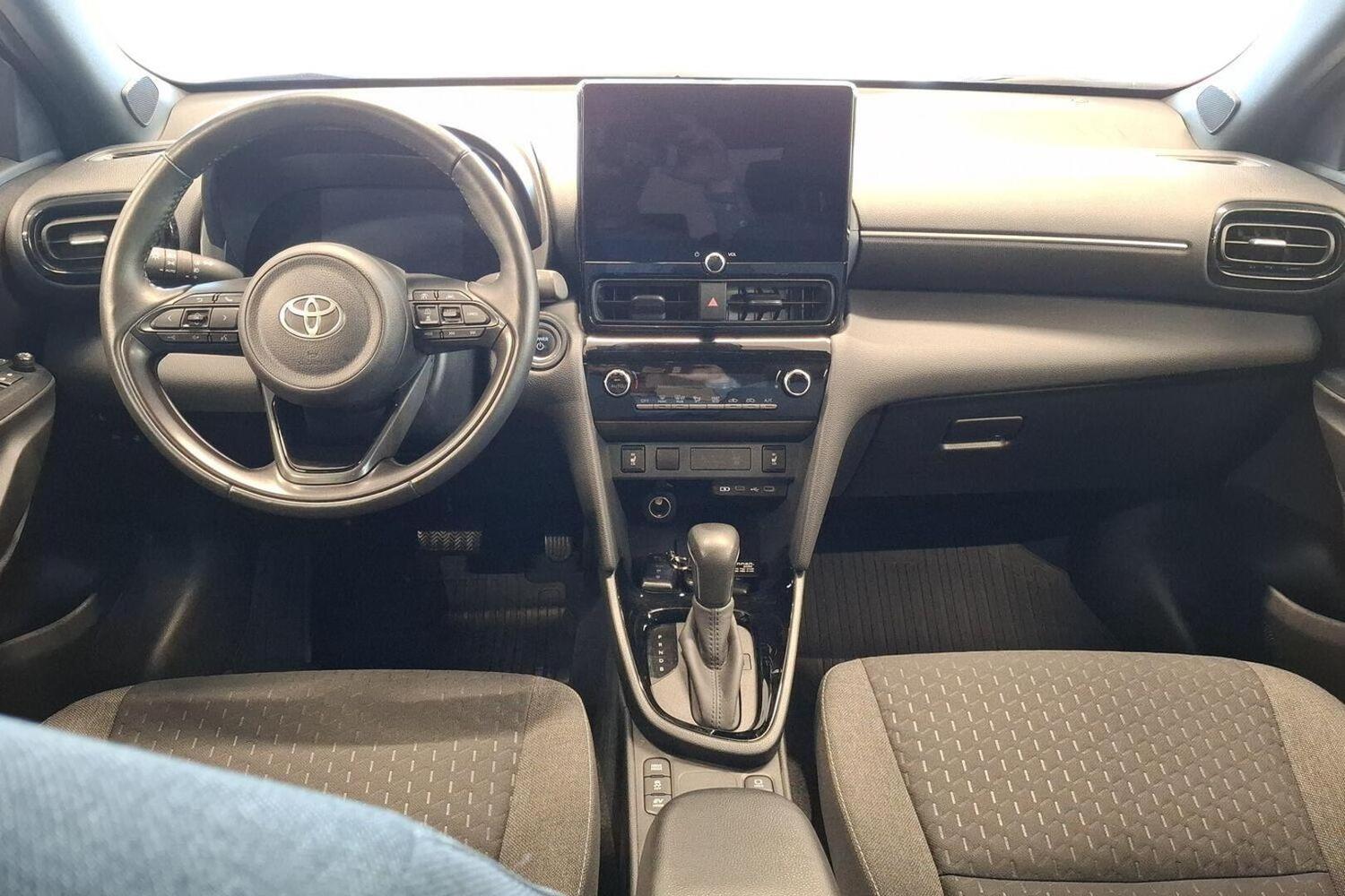 Toyota Yaris Cross vaihtoauto