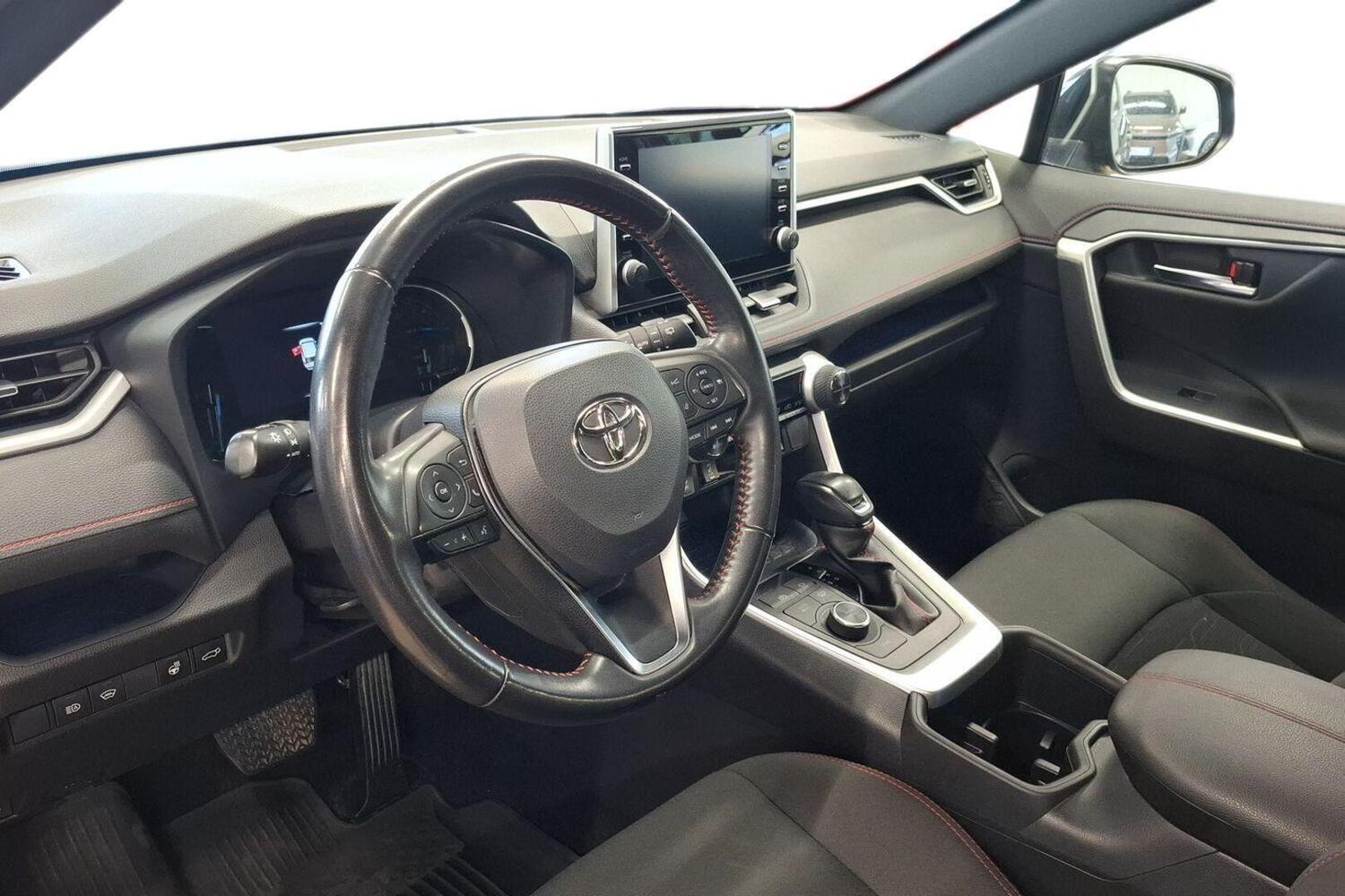Toyota RAV4 vaihtoauto