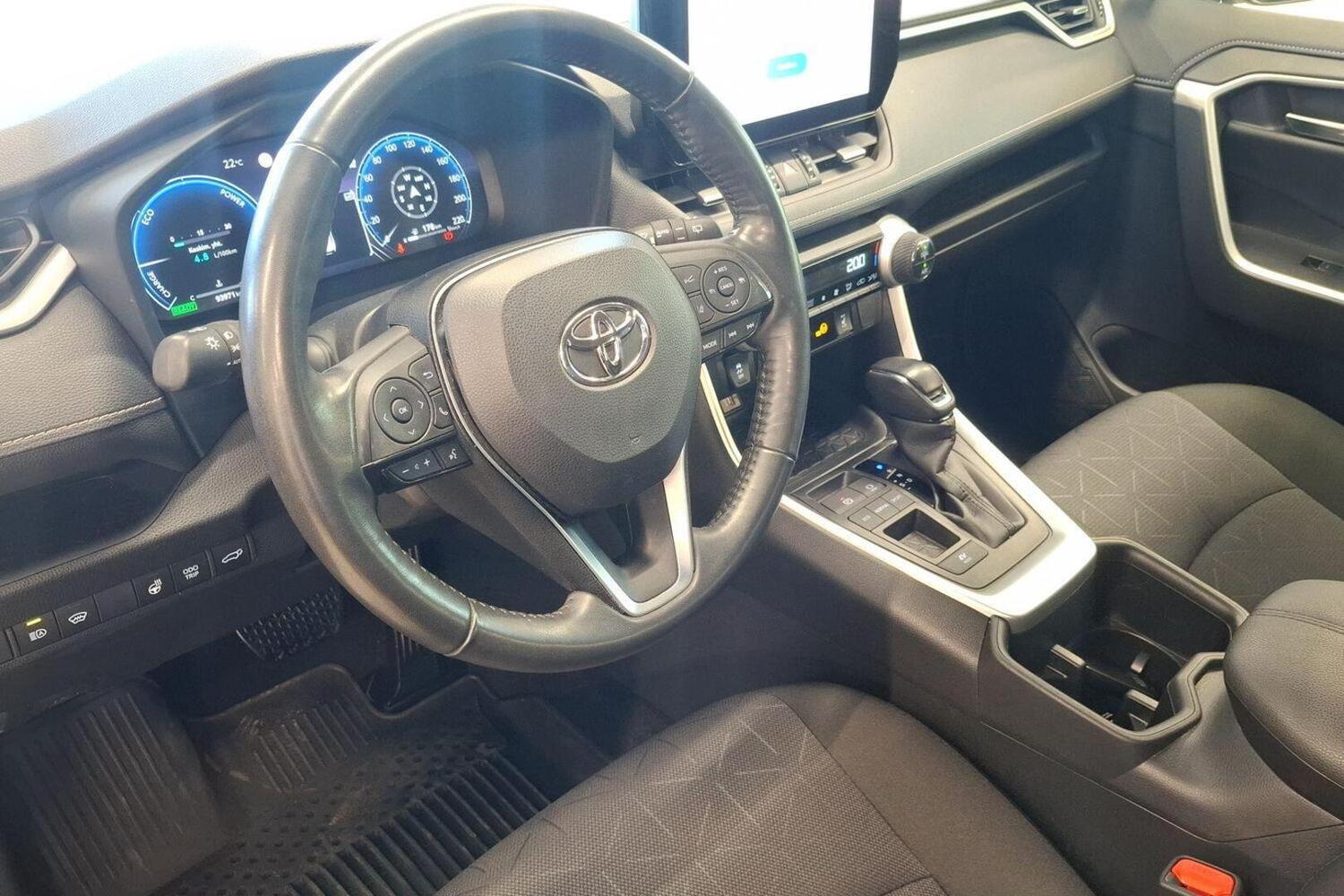 Toyota RAV4 vaihtoauto