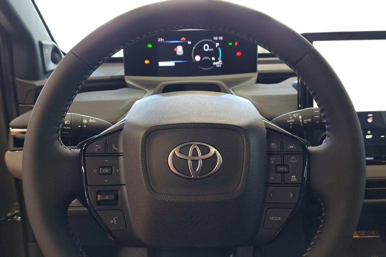 Toyota bZ4X Touring vaihtoauto