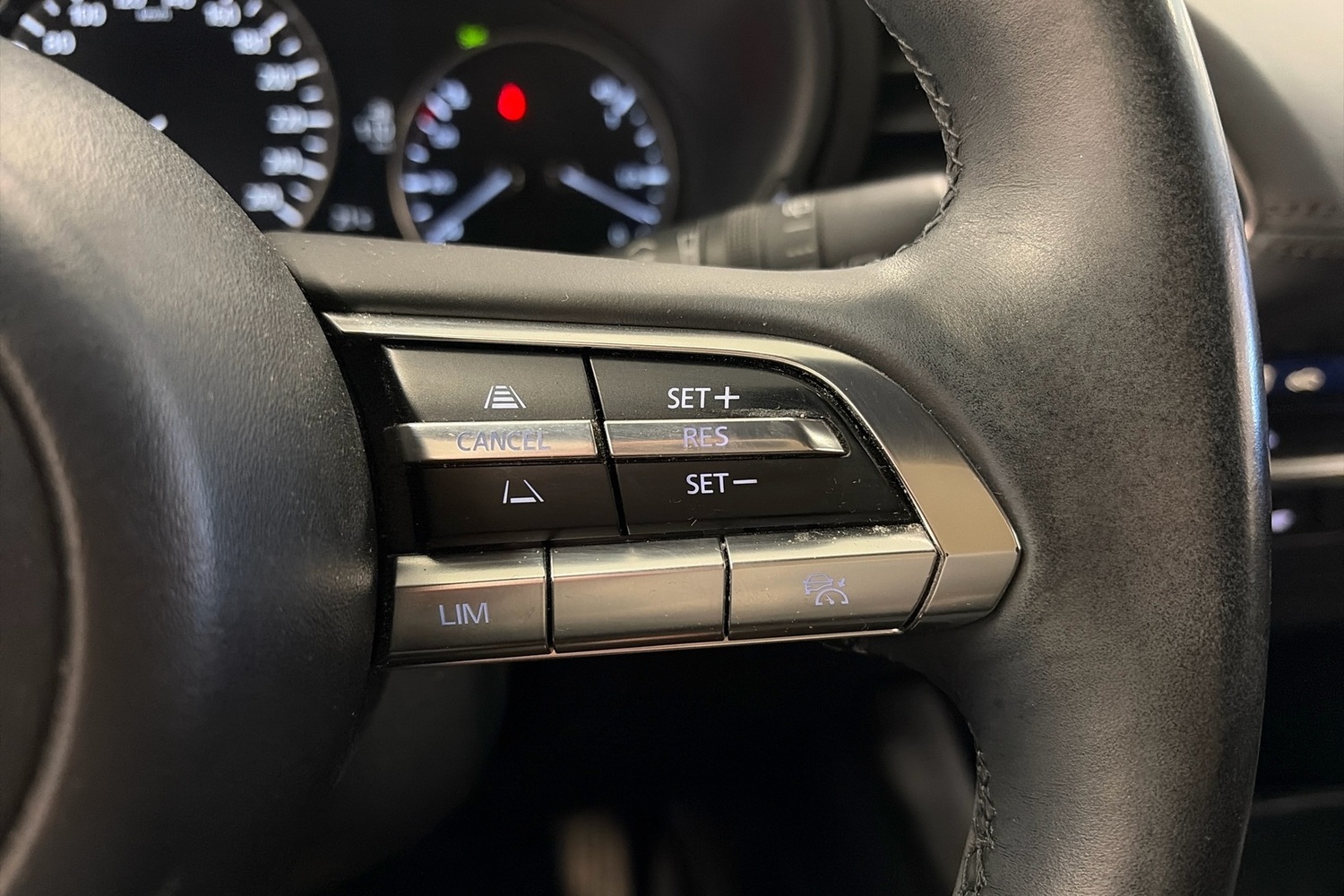 Mazda 3 vaihtoauto