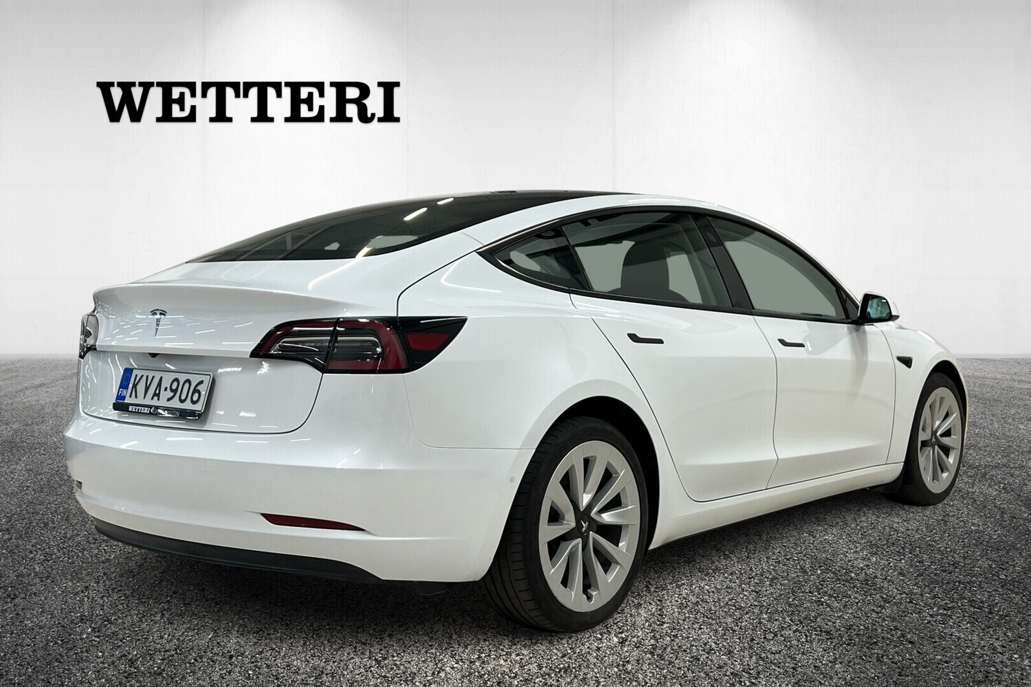 Tesla Model 3 vaihtoauto