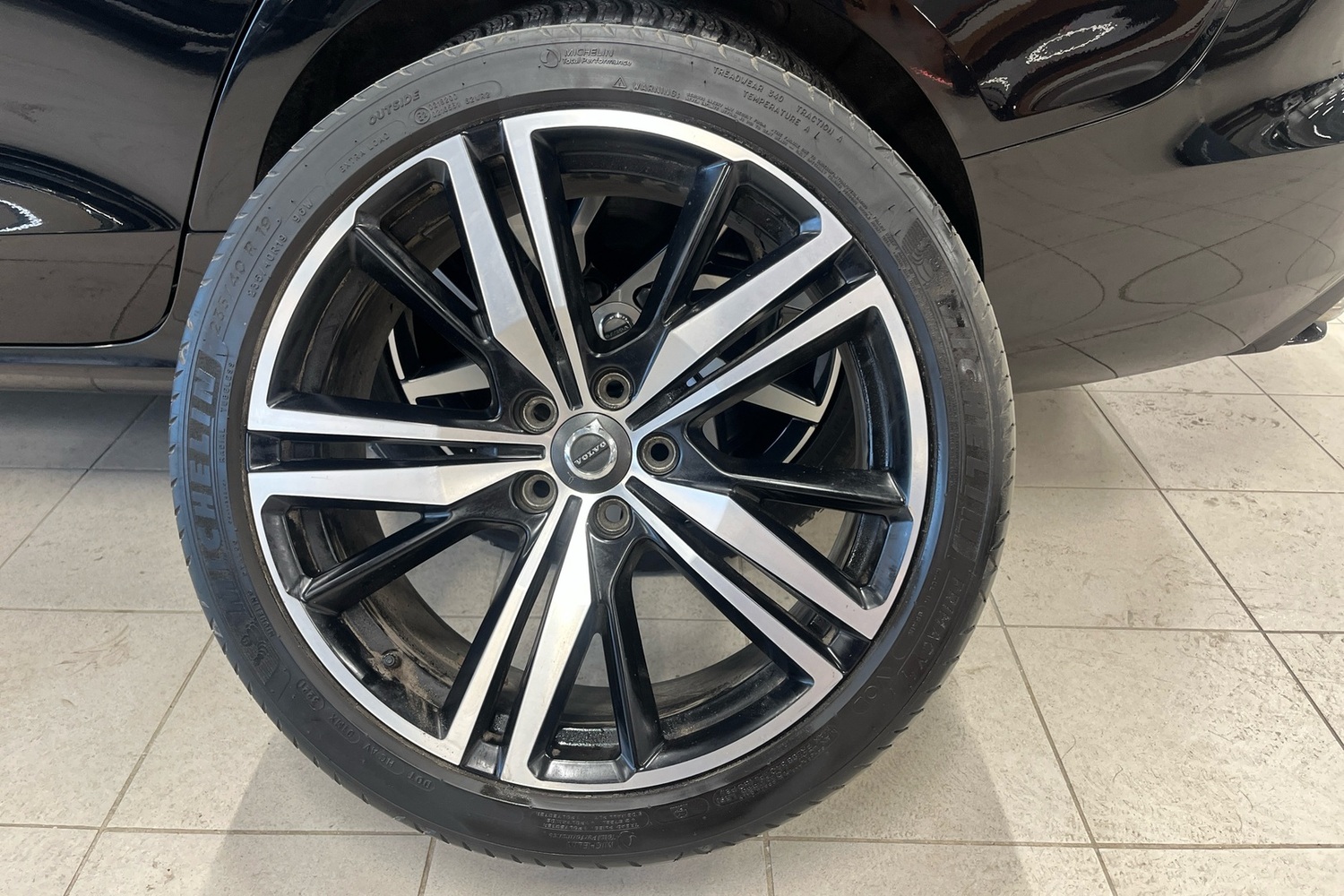 Volvo V60 vaihtoauto