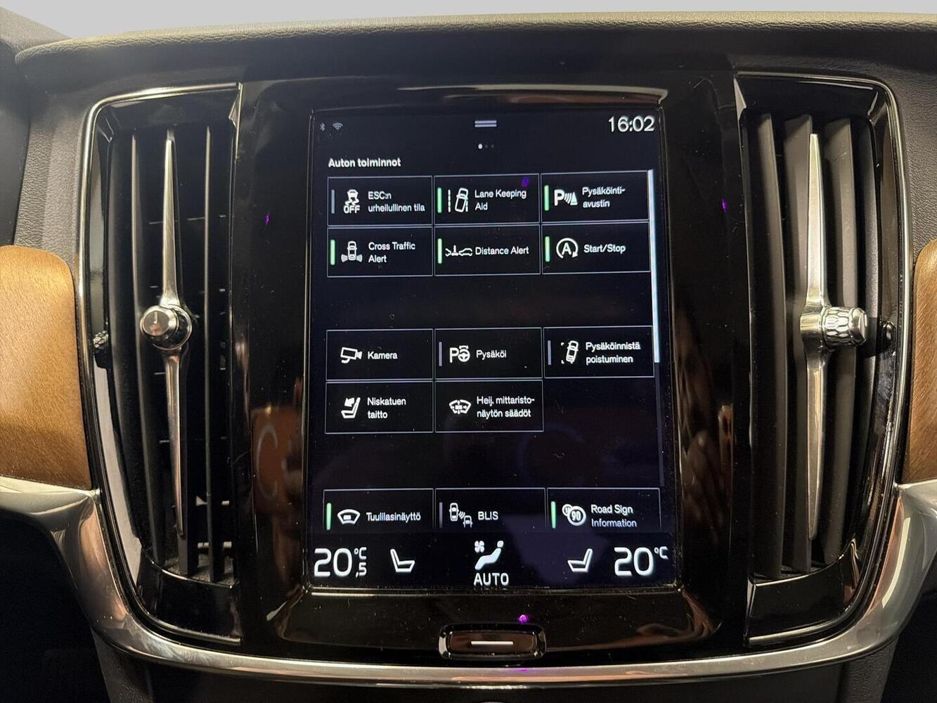 Volvo S90 vaihtoauto