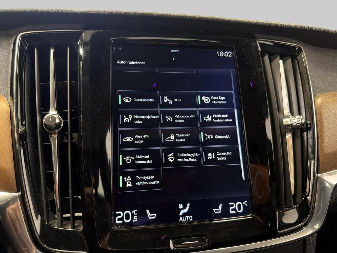 Volvo S90 vaihtoauto