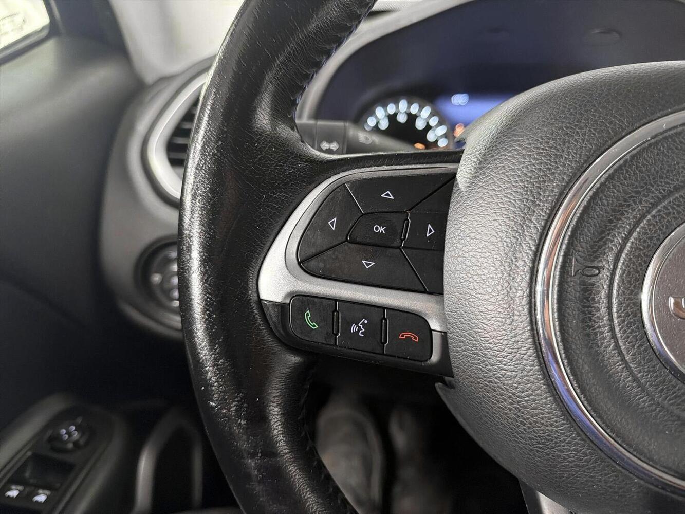 Jeep Renegade vaihtoauto