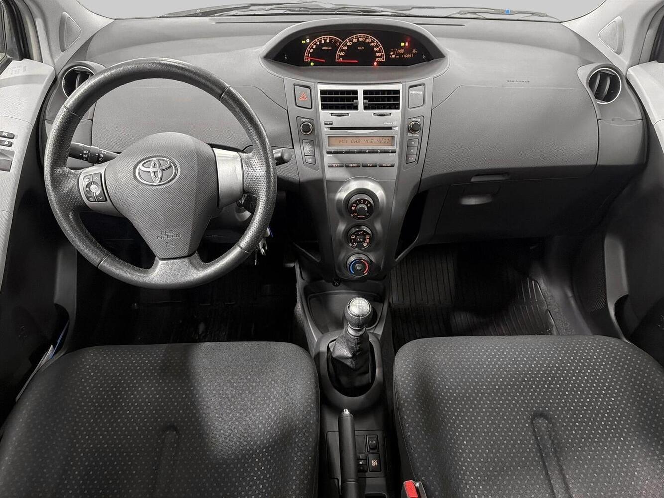 Toyota Yaris vaihtoauto
