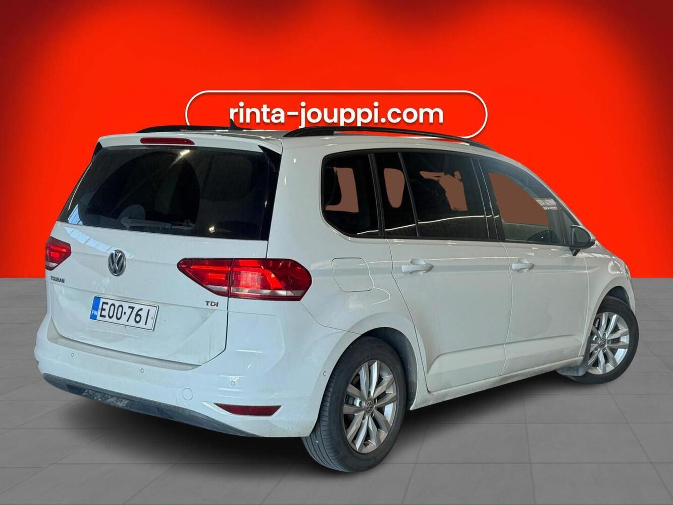 Volkswagen Touran vaihtoauto