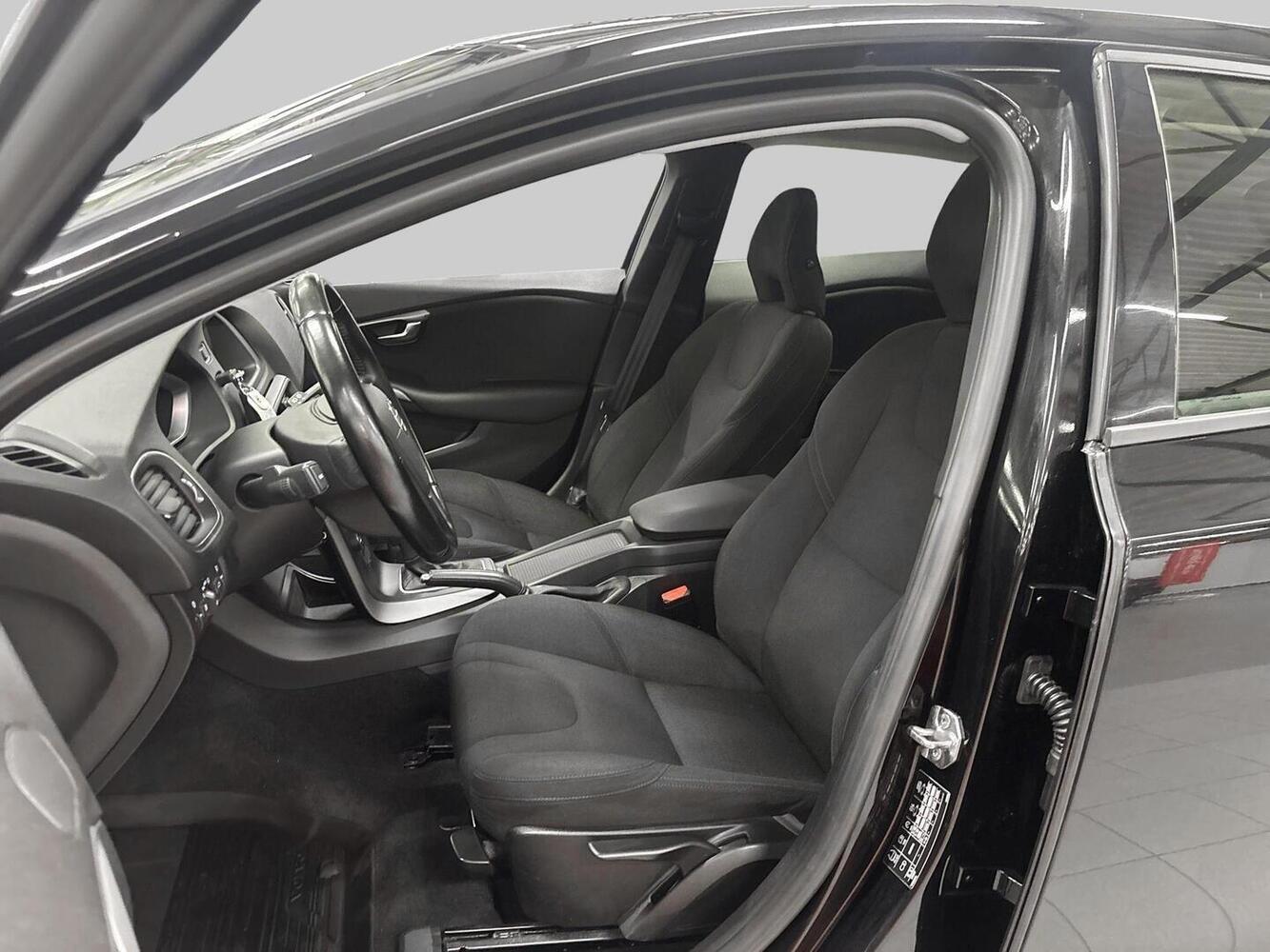 Volvo V40 vaihtoauto