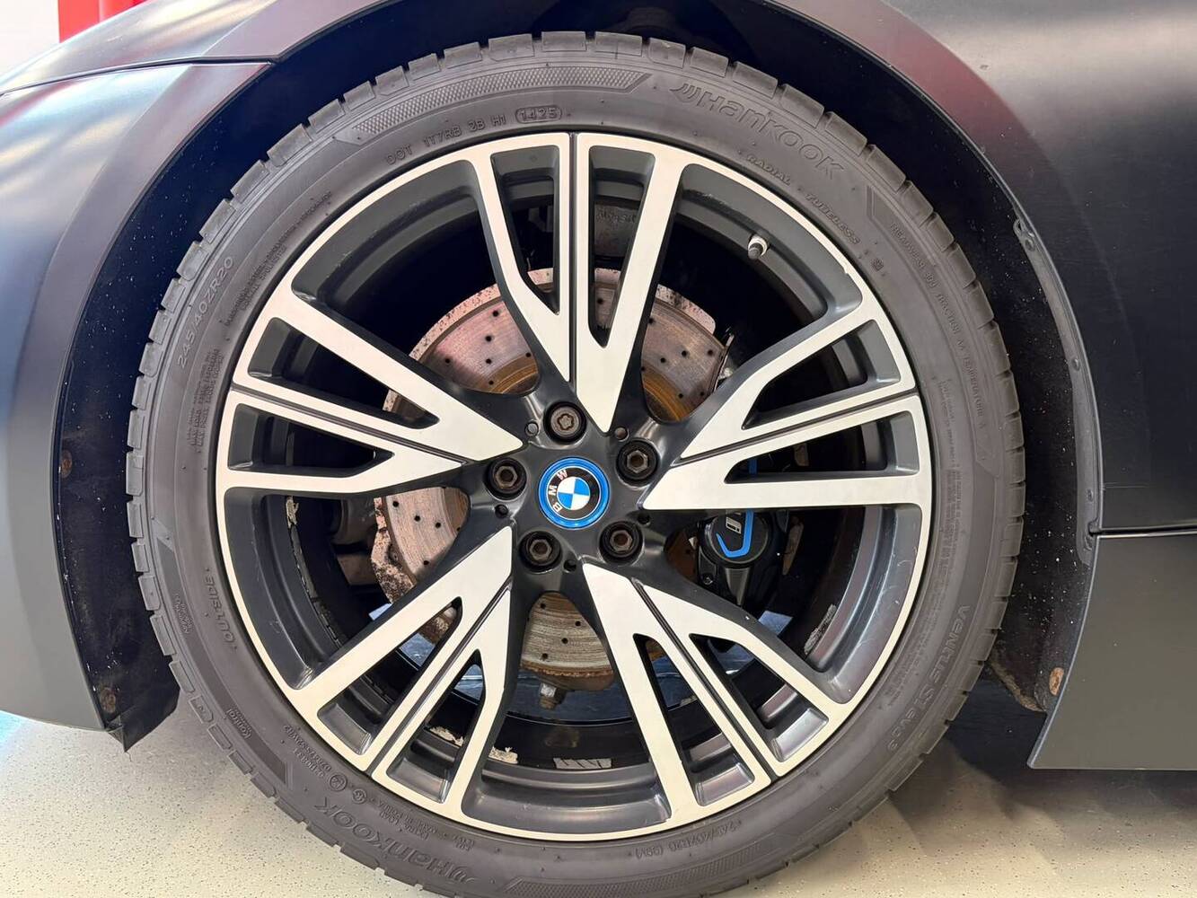 BMW i8 vaihtoauto