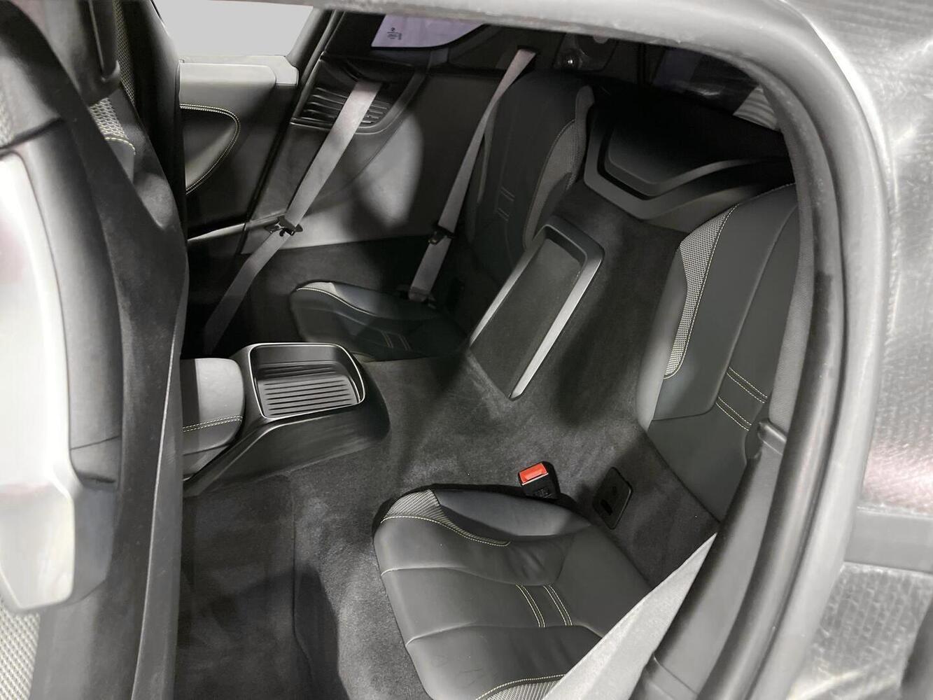 BMW i8 vaihtoauto