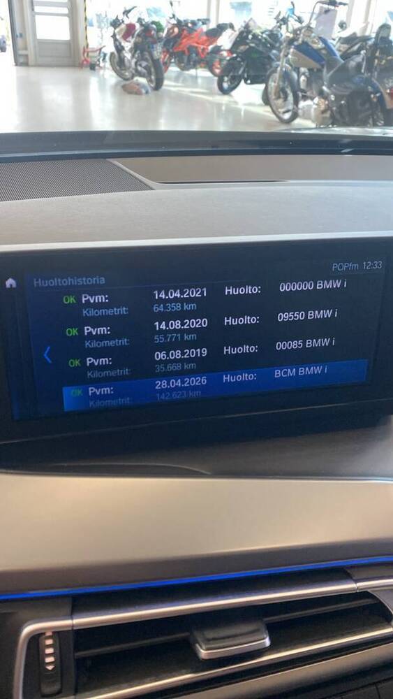 BMW i8 vaihtoauto