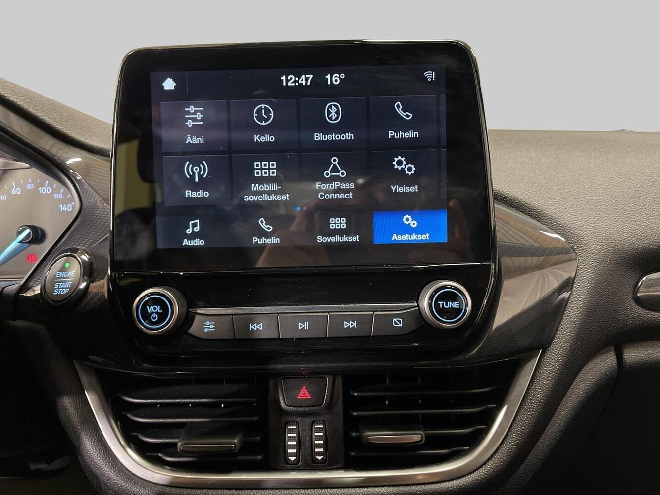 Ford Fiesta vaihtoauto