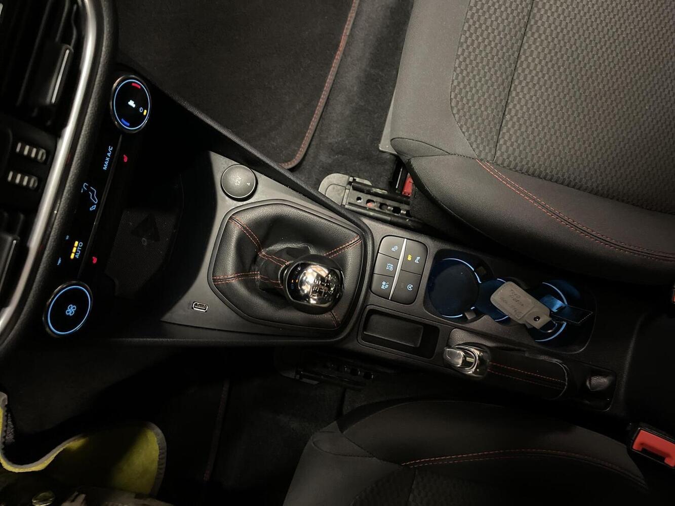 Ford Fiesta vaihtoauto