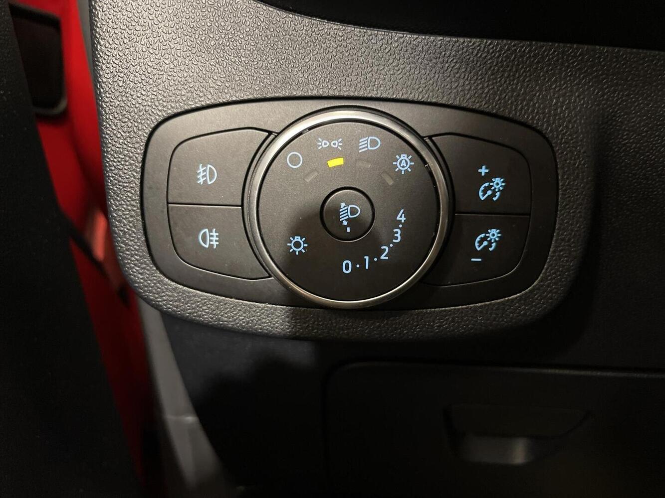 Ford Fiesta vaihtoauto