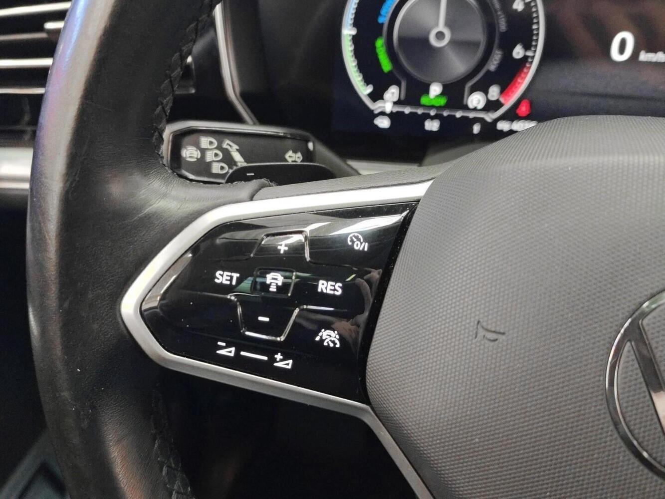 Volkswagen Touareg vaihtoauto