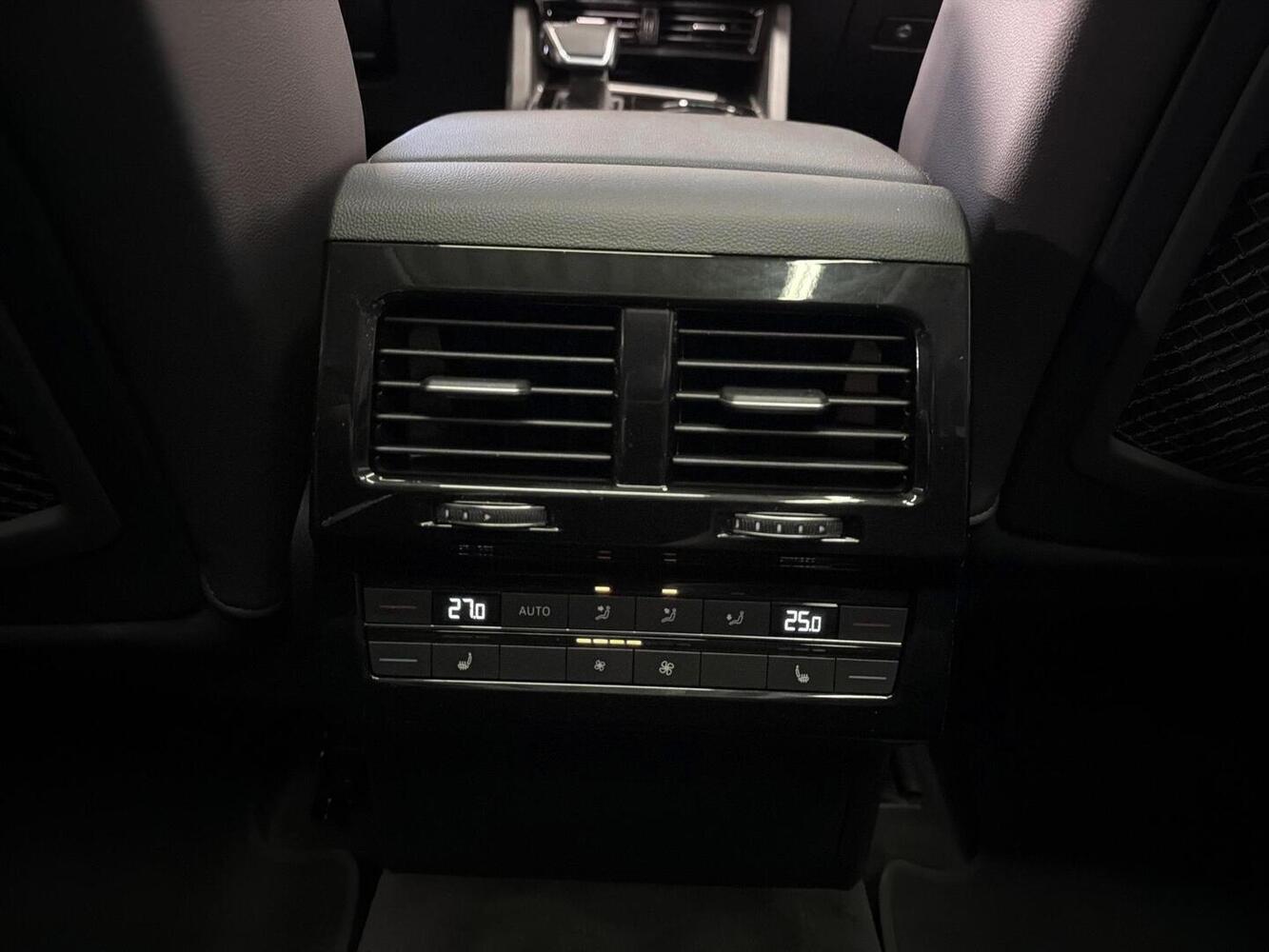 Volkswagen Touareg vaihtoauto