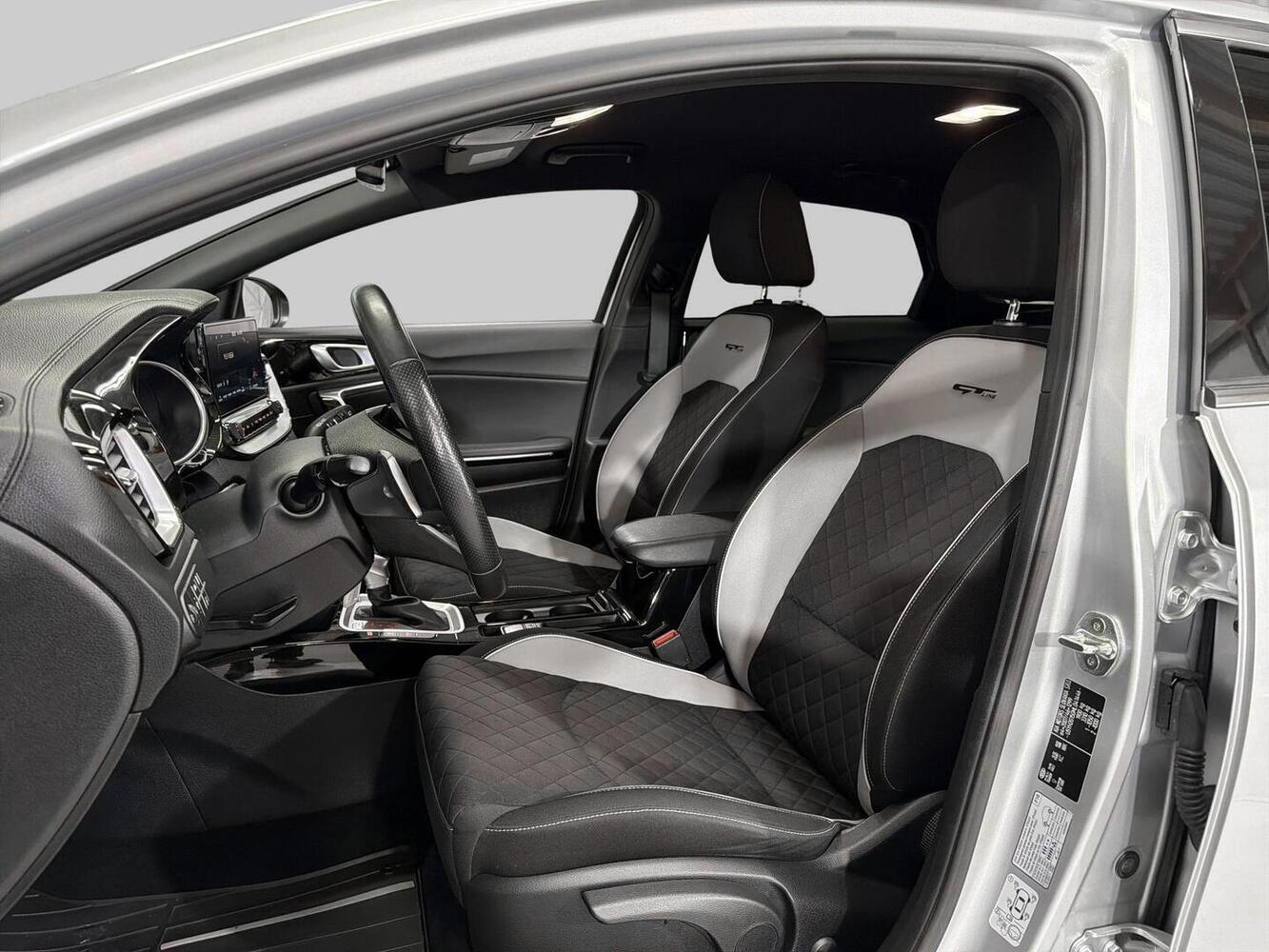 Kia Proceed vaihtoauto