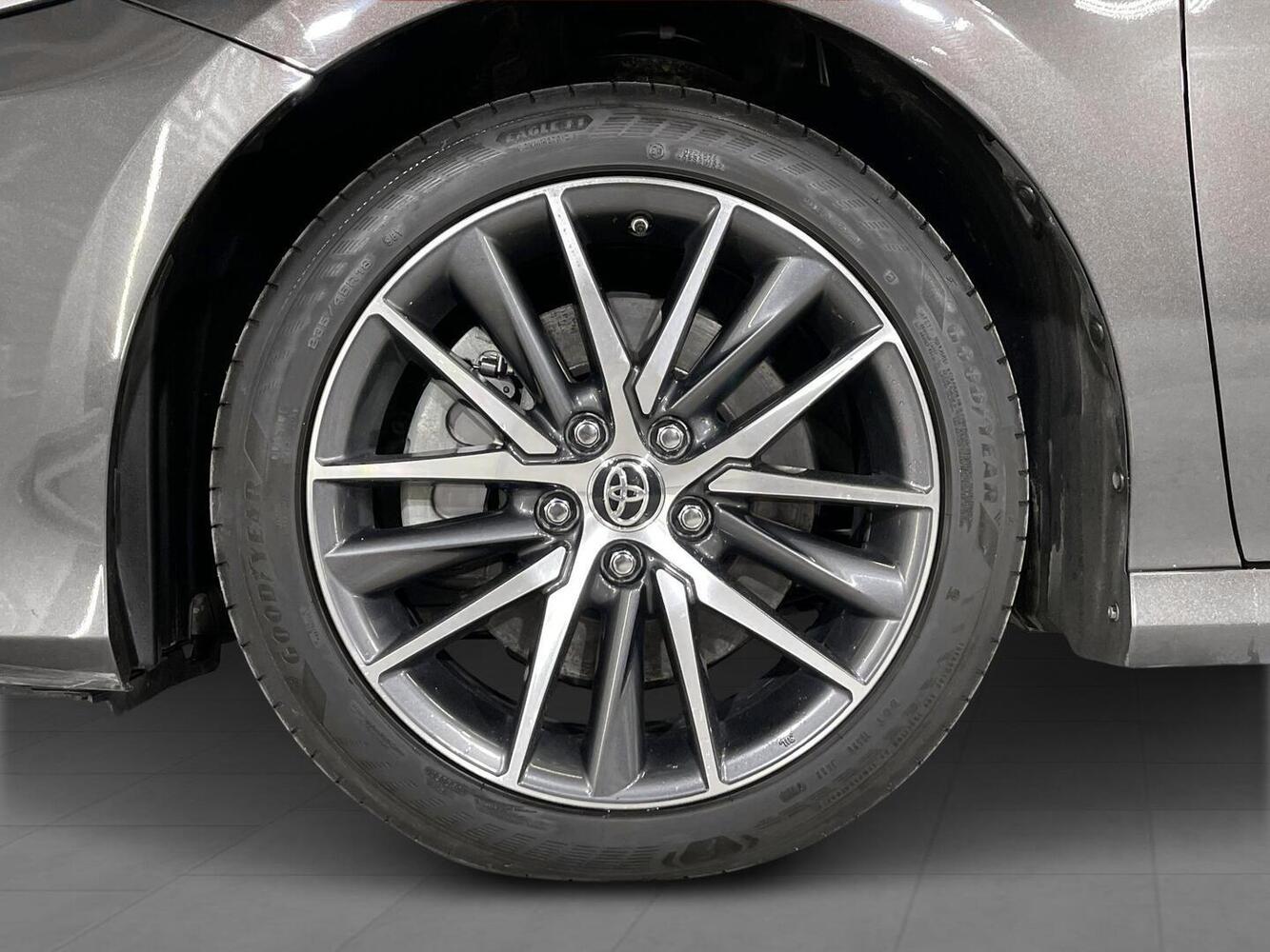 Toyota Camry vaihtoauto
